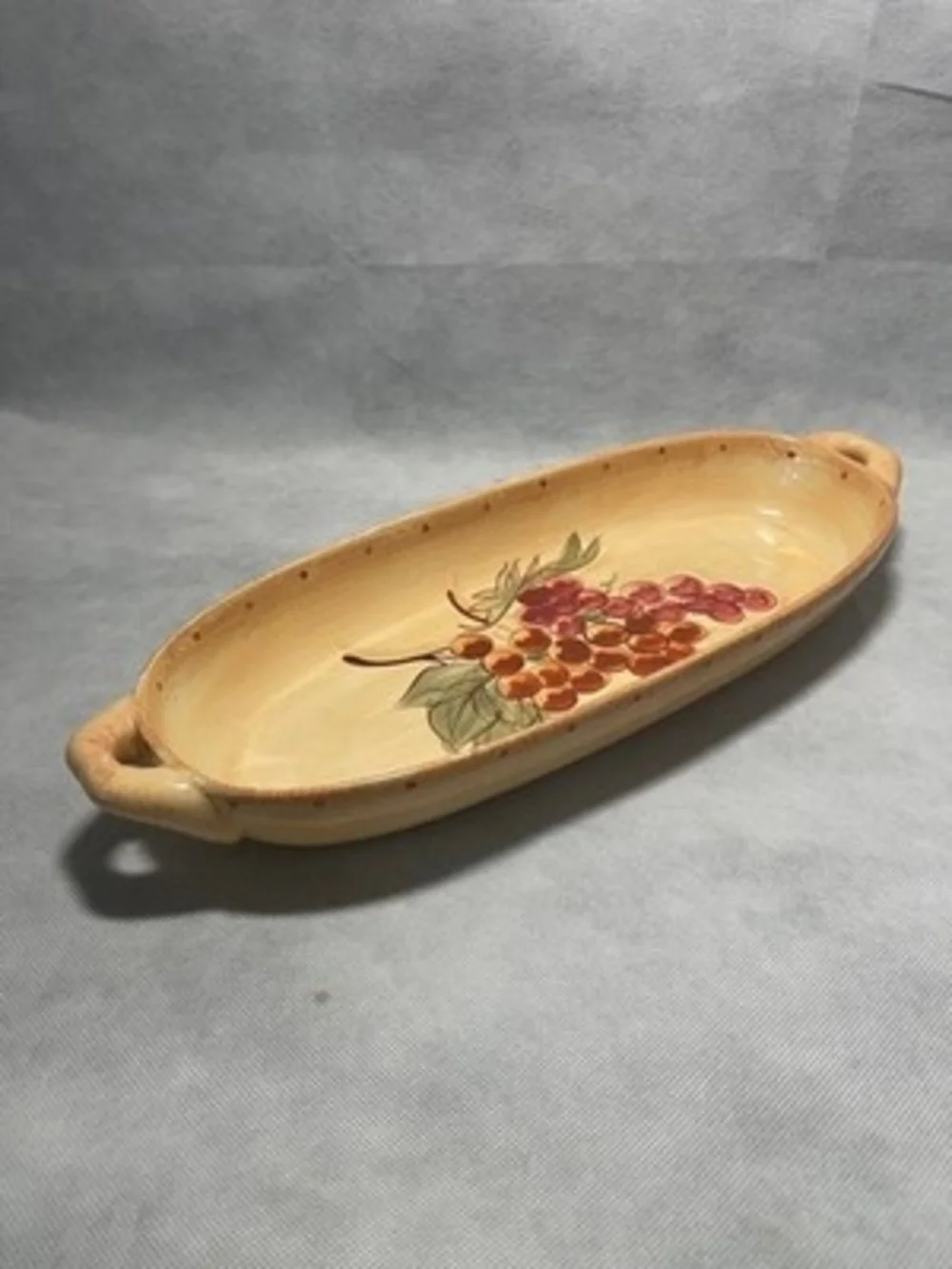 Grape Pattern Ceramic Bread Fruit Bowl 15.5